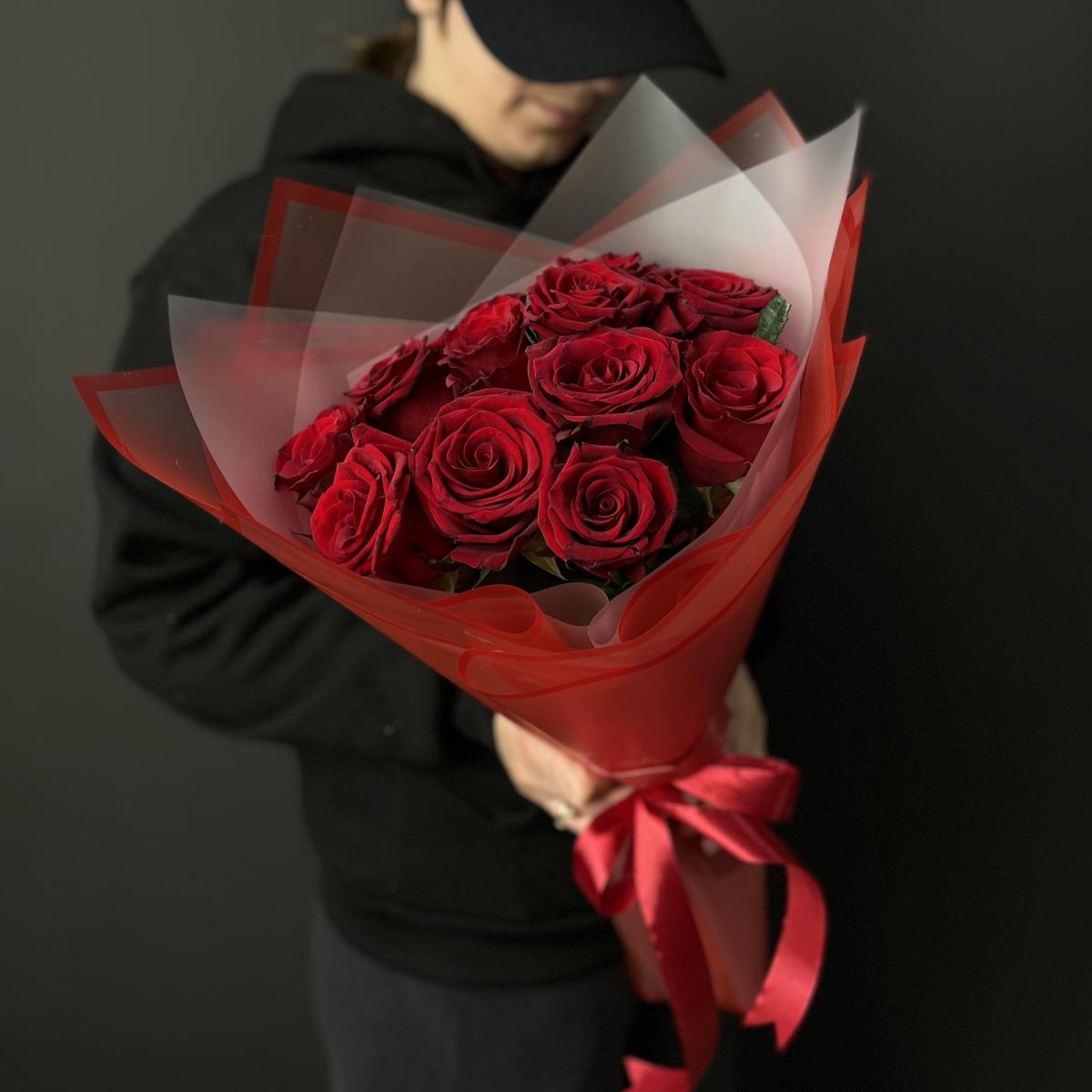 Букеты из красных роз 40 см (Эквадор) артикул букета - 180236